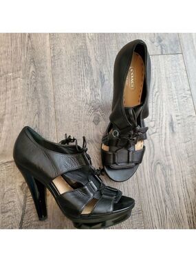 Coach TEAGAN BUTTER Soft Leather Platform high heels cut out lace up sandals 8B